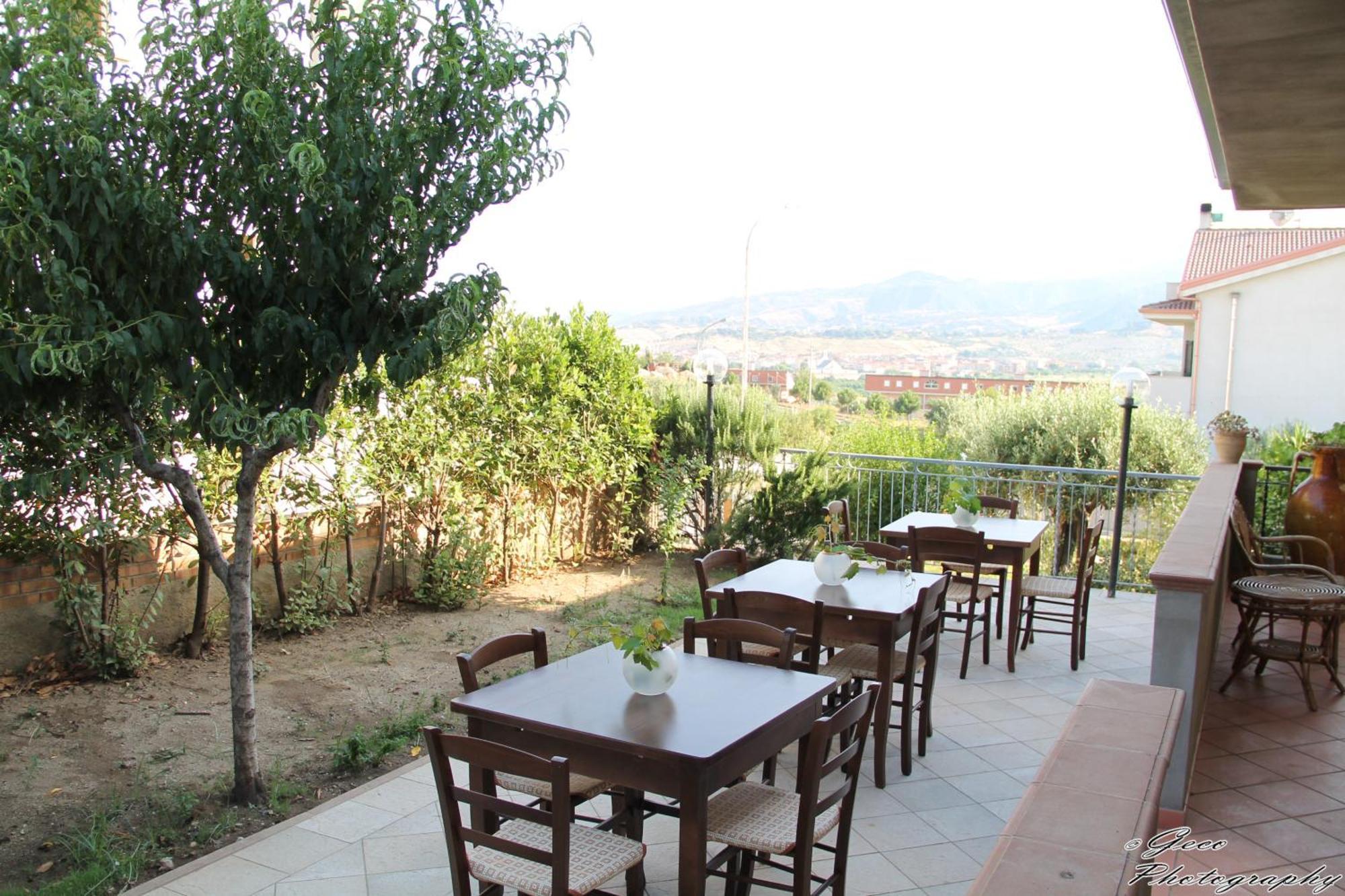 Torre Ancinale Bed and Breakfast Soverato Marina Exteriör bild